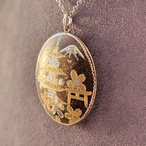 Vintage Sterling Japanese Pagoda Damascene Hand Etched Pendant Neckl… - Picture 5 of 7